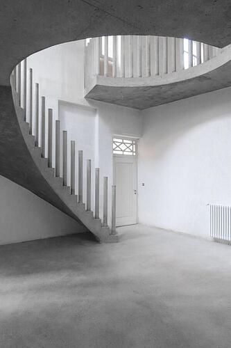 Die schönste Treppe der Welt - Beton-Poesie von BAST in Toulouse.jpg